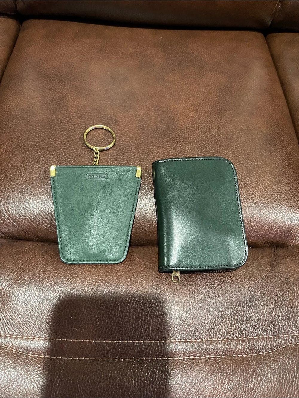 Vintage Coach zip around wallet and squeeze Keycase - Picture 2 of 15